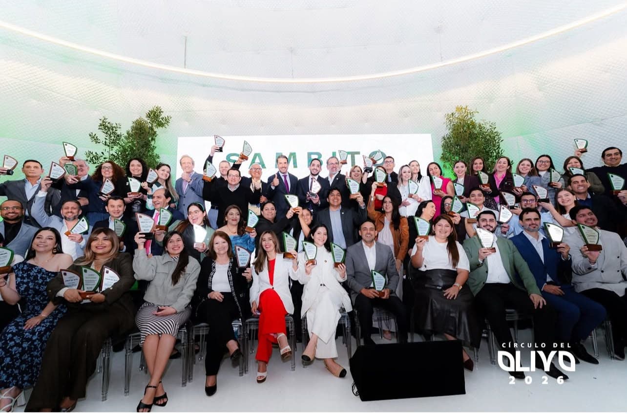 ILE RECIBE RECONOCIMIENTO OLIVO VERDE